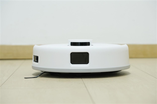 28.6cm超迷你！科沃斯地宝mini扫地机器人图赏