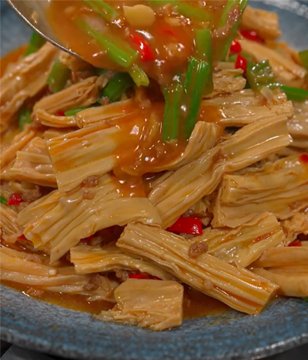 热量比猪大肠还高！很多人却在把腐竹当减脂餐