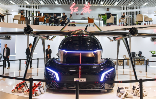 空中续航超200公里！红旗发布首款飞行汽车“天辇1号” 年内实现首飞