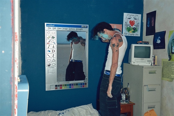 文创公司推Windows 95经典“画图”挂镜：卖到2880元不便宜