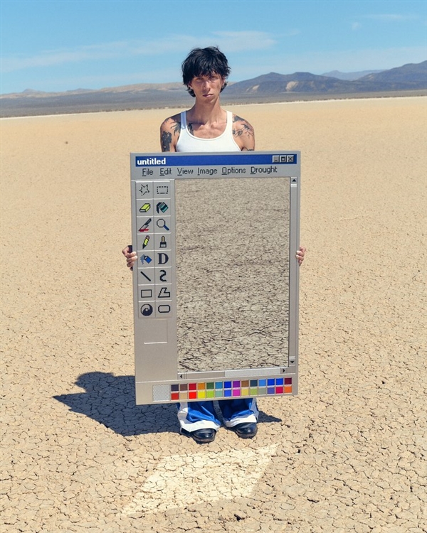 文创公司推Windows 95经典“画图”挂镜：卖到2880元不便宜