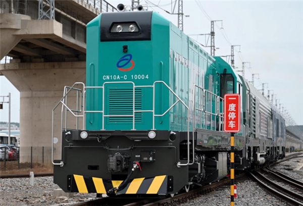 70分钟充满电！我国首批1000kW电池动力机车下线