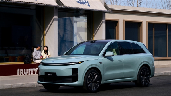 理想L6智驾焕新版推新配色！李想本人在线征名：你认为叫什么好