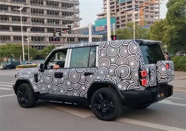 iCAR V27正式露面！网友评价：“国民版大G”、“新能源陆巡”