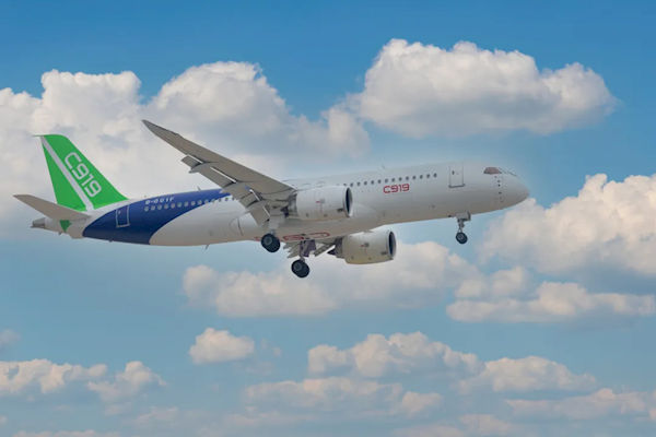 马航考虑购买中国商用飞机:C909、C919都在评估中