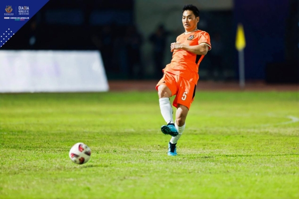 圆满落幕！谭咏麟、黄日华领衔香港明星足球队闪耀慈溪绿茵场