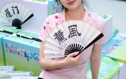 鹭岛羽浪:薰风体育在厦门苏迪曼杯引燃品牌新势能