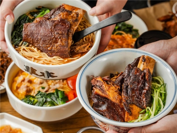 和府捞面25亿交易额登顶！揭秘一季度逆势增长背后的三大杀招