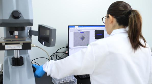 儿童牙膏弯道超越——打破国外技术垄断，兔头妈妈国产“高纯奥拉氟”站上台前