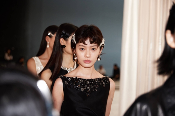 「漫序时刻」超级时装发布，LIME莱茵携手天猫解构时装艺术