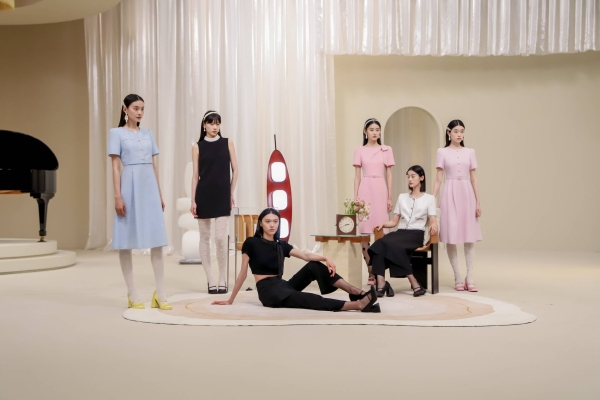 「漫序时刻」超级时装发布，LIME莱茵携手天猫解构时装艺术