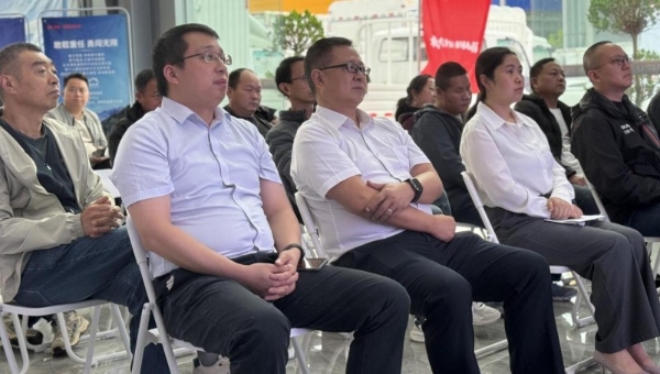 庆铃T28创业家皮卡昆明上市 10万级皮卡引爆西南创业创富热潮