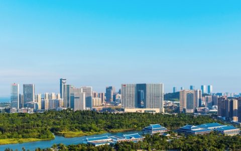 国贸地产：多元业务协同，财务指标稳健可期