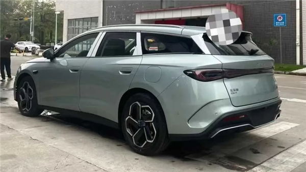 比亚迪海豹06DM-i旅行版预扣款价曝光：10.5万起