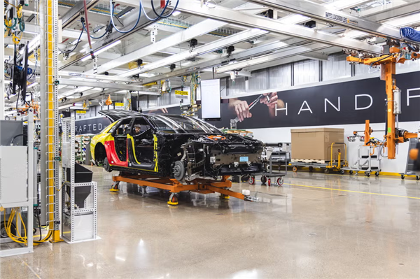 240万的定制凯迪拉克 也想圆你劳斯莱斯梦