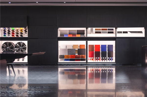 240万的定制凯迪拉克 也想圆你劳斯莱斯梦