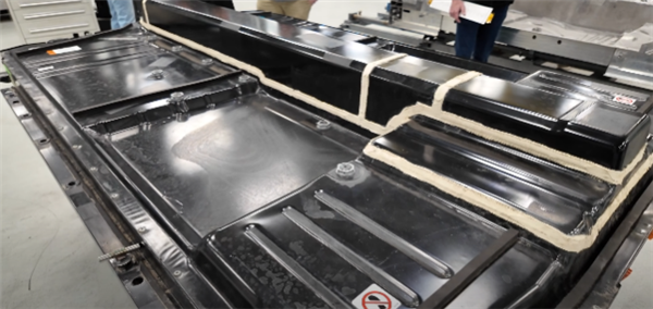 240万的定制凯迪拉克 也想圆你劳斯莱斯梦