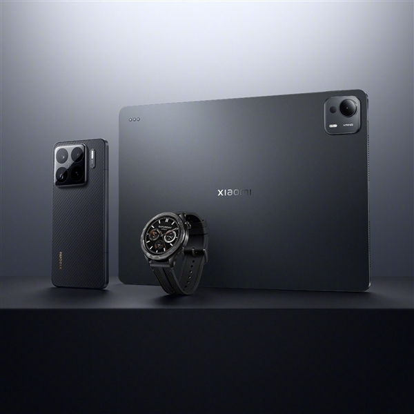 雷军用上玄戒芯片三件套：小米15S Pro、小米平板7 Ultra、小米手表S4