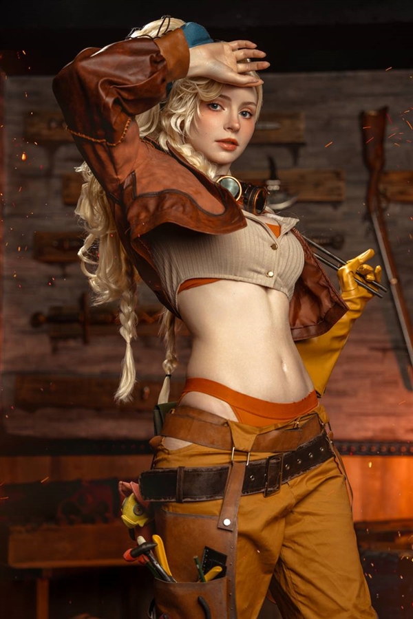 碍事莉体模绝美COS：《怪物猎人：荒野》杰玛大秀蛮腰