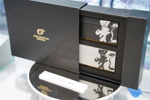 七彩虹发布二代iGame影II内存：水墨风美学、套条192GB