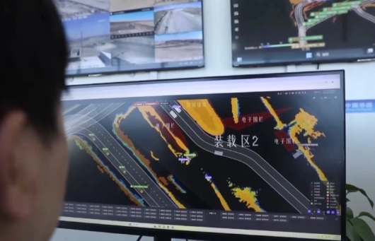 单车运输效能达人工120%！我国首个百台级纯电动无人矿卡集群投运