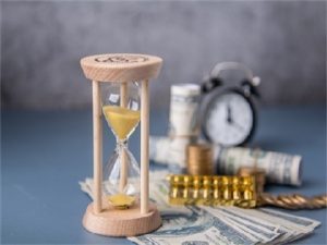 2025年量化交易准入门槛再下调？个人投资者20万起可参与？