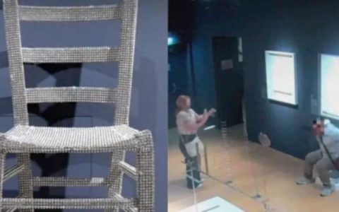 男子拍照竟坐坏5万美元“梵高椅” 文明参观何时能不缺席？