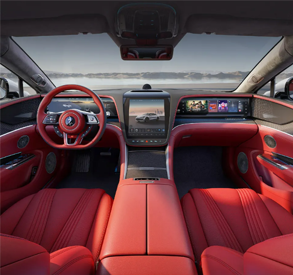 62.8万起 四大黑科技傍身！比亚迪最狠轿车仰望U7开启交付