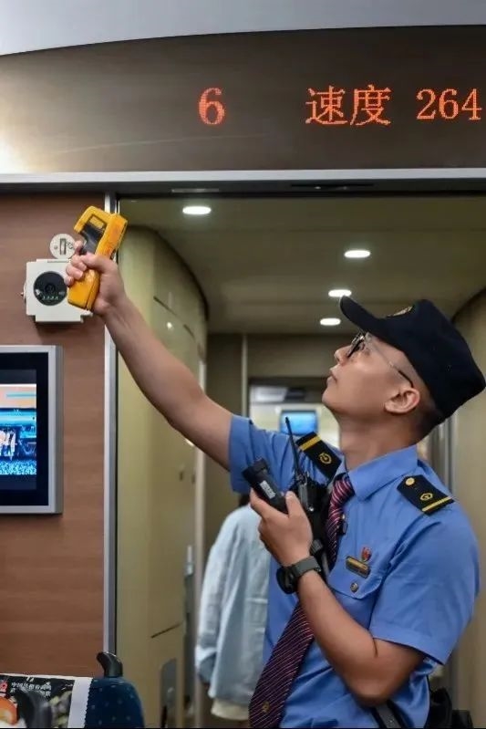 徐徐凉风何处来:揭秘高铁上的空调
