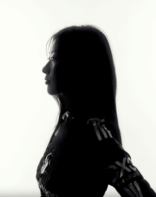 陈奕迅爱女陈康堤正式出道当歌手：这颜值你打几分