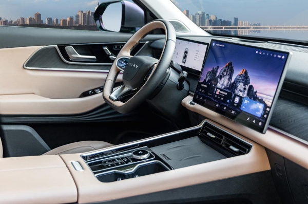 冠军限时价12.77万元/10.69万元！瑞虎8L长虹版&瑞虎8 PLUS乘风版正式上市