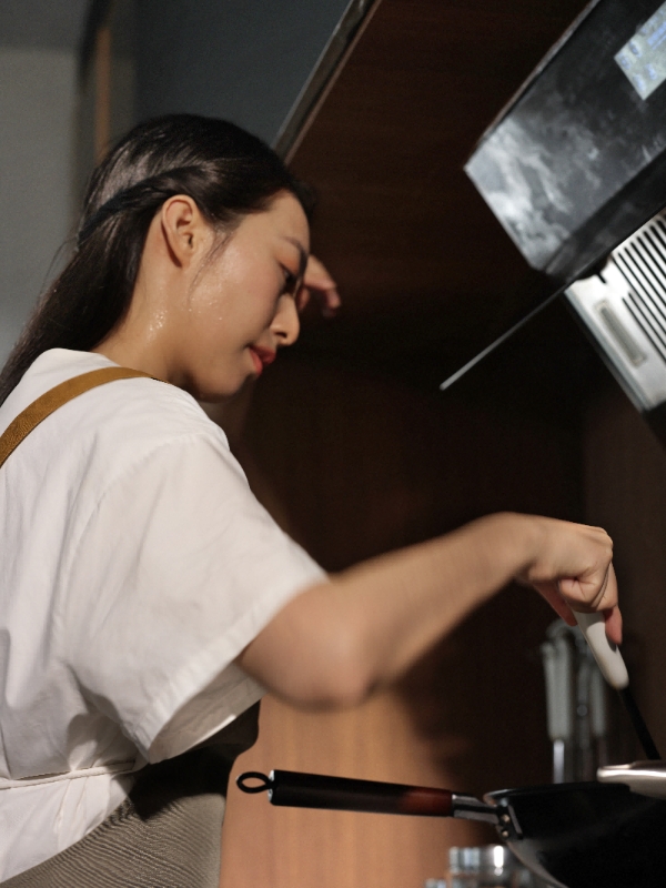  夏厨中暑高发，如何应对厨房“高温”？