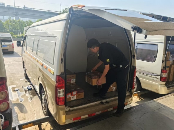  6年跑了60万公里！医药物流白总独宠图雅诺轻客