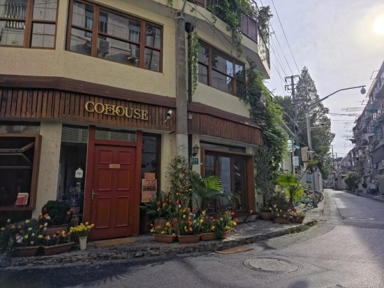 三星Galaxy S25 Ultra测评：AI驱动体验的巨屏旗舰天花板