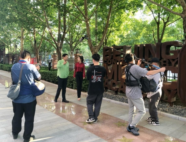 《十二维度》发起人、媒体人朱梓橦对话北音院长李罡:探寻艺术教育家的多面人生