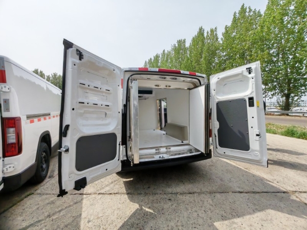  6年跑了60万公里！医药物流白总独宠图雅诺轻客