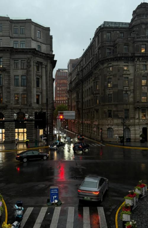 暴雨、高温、潮湿和困顿的工厂，梅雨季怎么过？ 