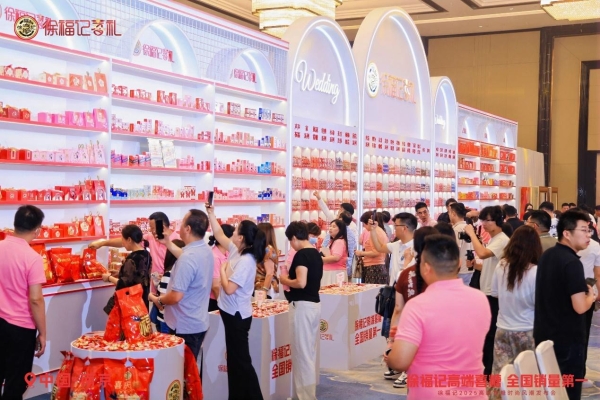 百款高端喜糖齐“整活”！徐福记把高端喜礼，玩成了年轻人的仪式感新模板