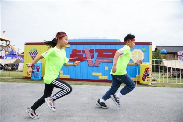 战马新品上市，为青少年成长注入新活力