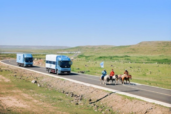 驰骋南北运输线 一路领“鲜”！欧曼银河3高效运营价值之旅再启程