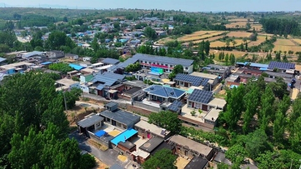  阳光新能源来了，村里多了“阳光存折”
