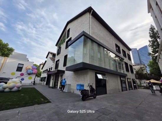 三星Galaxy S25 Ultra测评：AI驱动体验的巨屏旗舰天花板