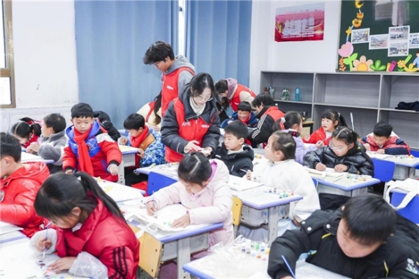 联想美好假期第十一季：益起热AI，科技点亮乡村未来