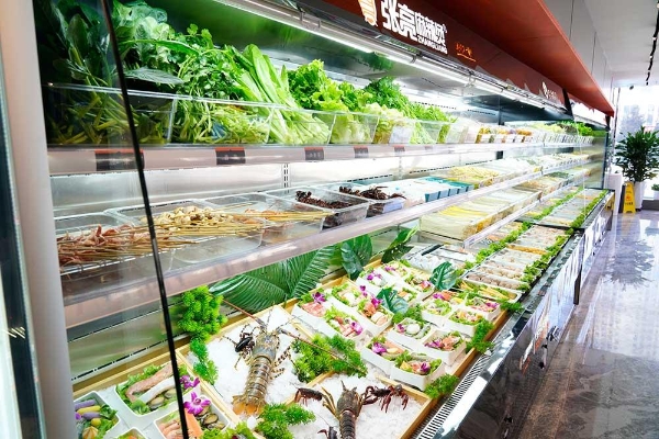  张亮麻辣烫17周年：一碗热辣暖世界，创新步履永不停