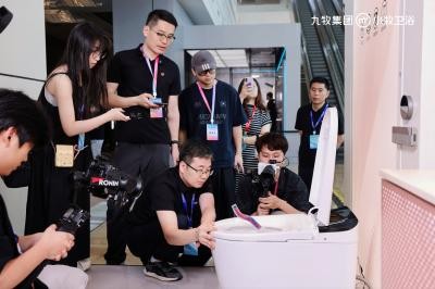 从单品智能到场景革命：小牧卫浴2025发布会的三大破局逻辑与行业启示