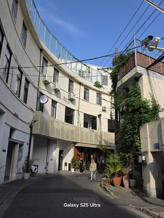 三星Galaxy S25 Ultra测评：AI驱动体验的巨屏旗舰天花板