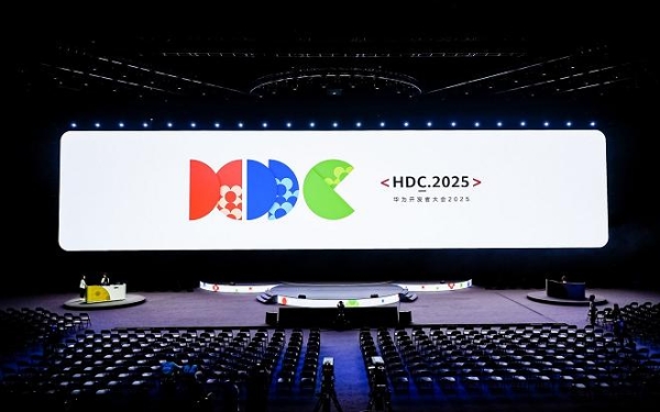 2025花粉夏令营：亲历科技创新时刻，在热爱中共话成长