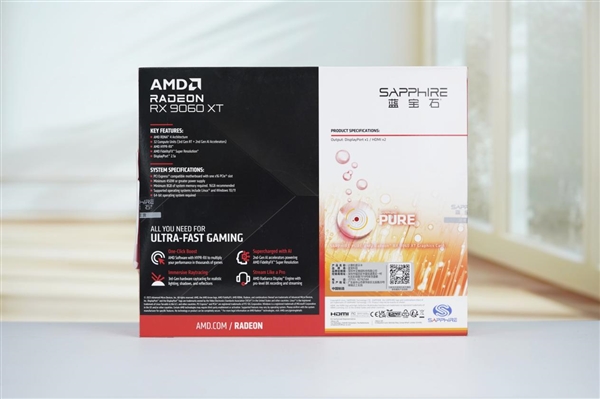 纯白高颜值!蓝宝石RX 9060 XT极地8GB OC显卡图赏