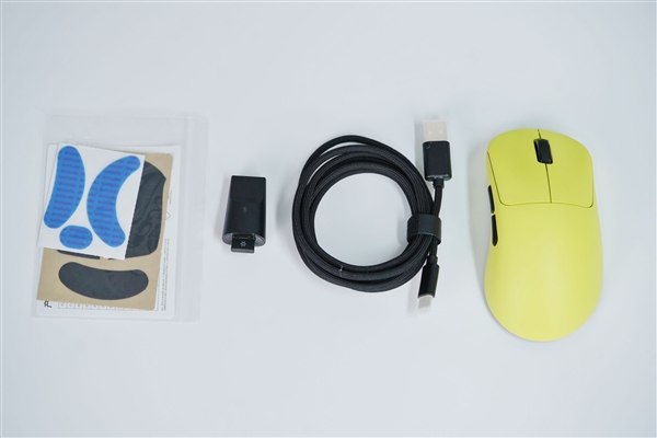 2万帧率中小手！雷柏VT3S Max鼠标图赏