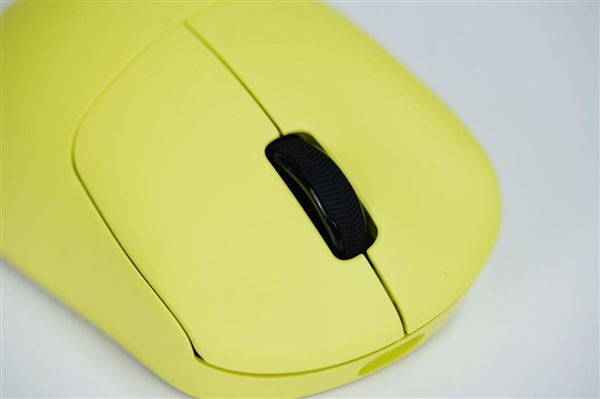 2万帧率中小手！雷柏VT3S Max鼠标图赏